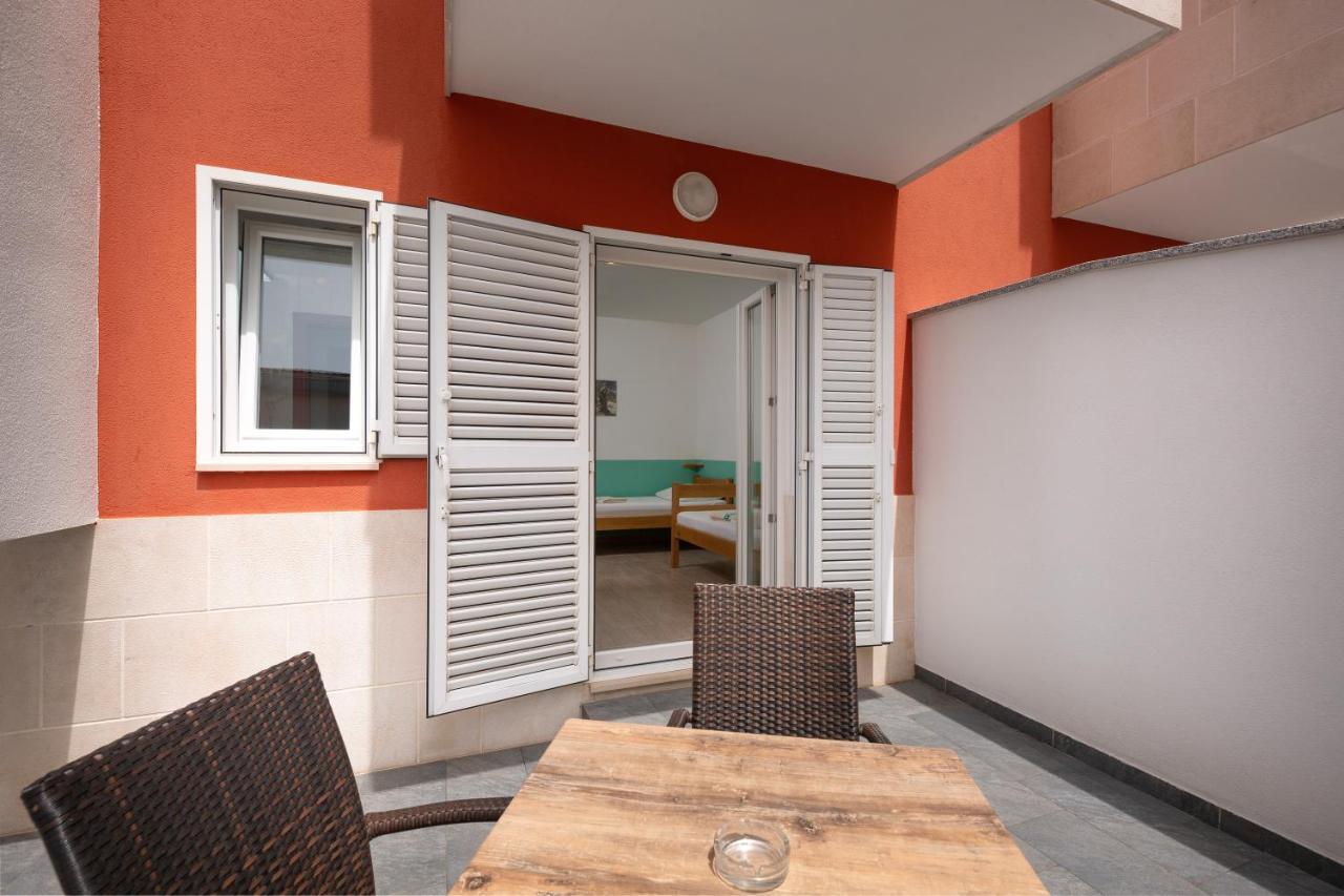 Hostel & Rooms Vagabundo Gajac エクステリア 写真